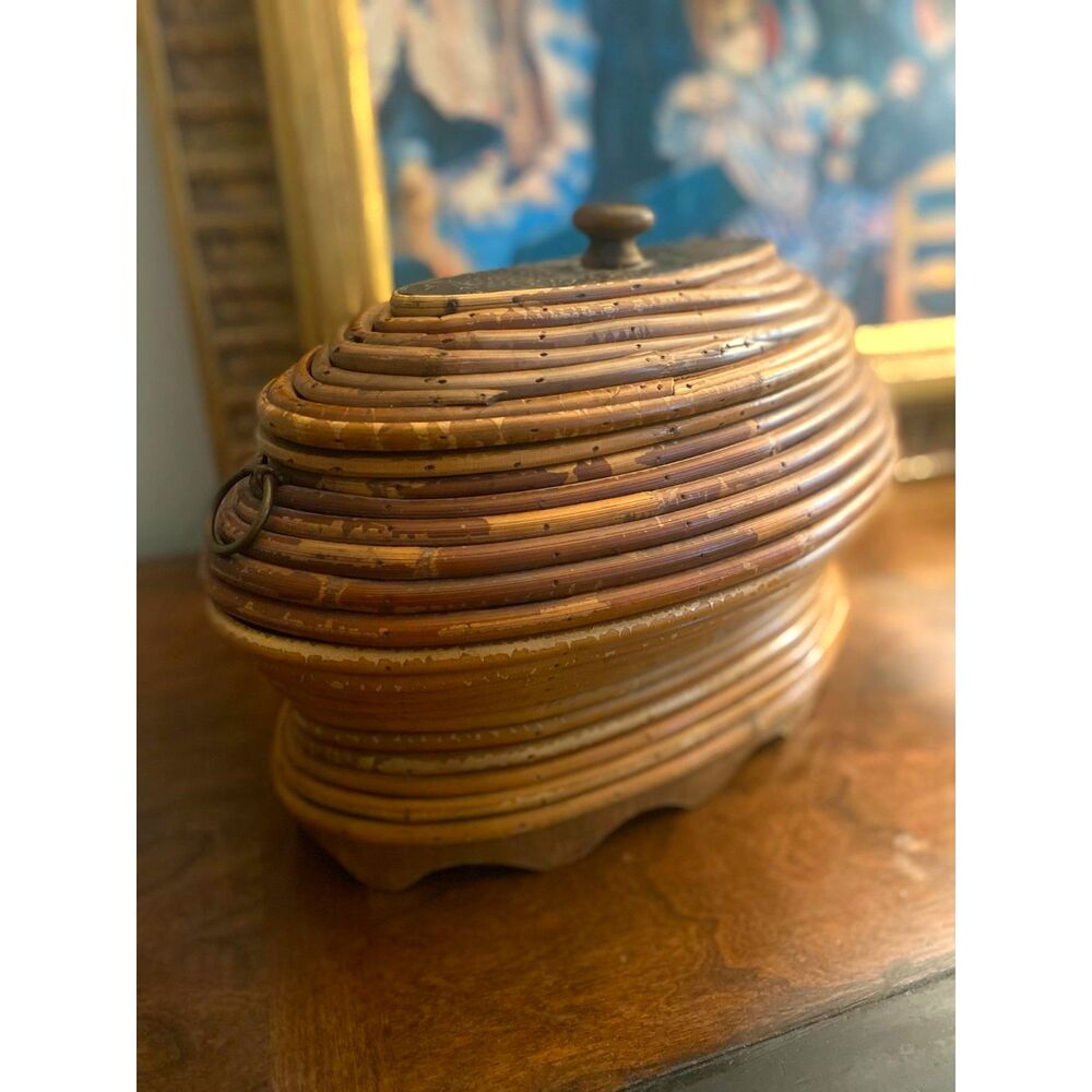 Vintage Rattan Pencil Reed Basket Wood Interior Oval Lid - Picture 4 of 12